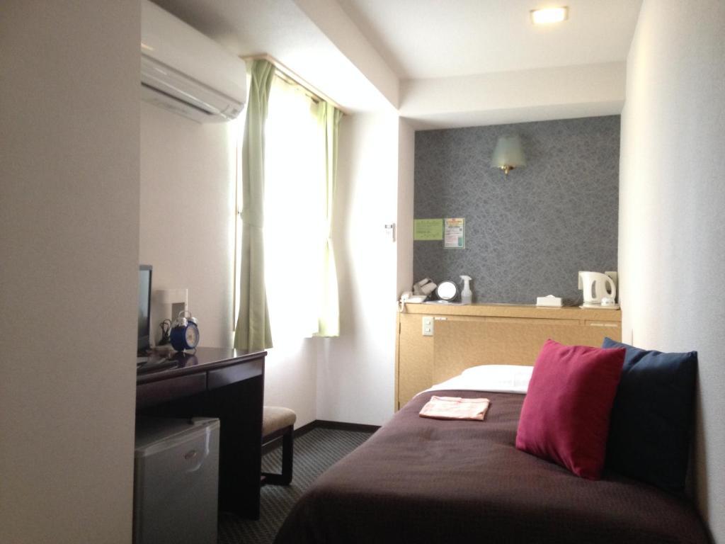 Nagano Plaza Hotel Room photo